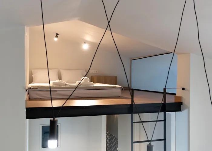 Semeli Lux Apt, 公寓 *