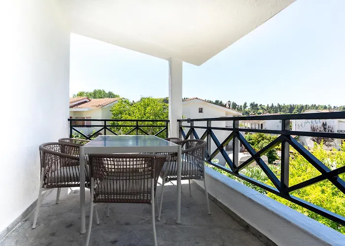 Semeli Lux Apt,