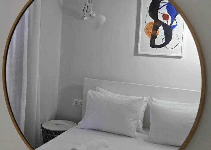 Semeli Lux Apt, Siviri